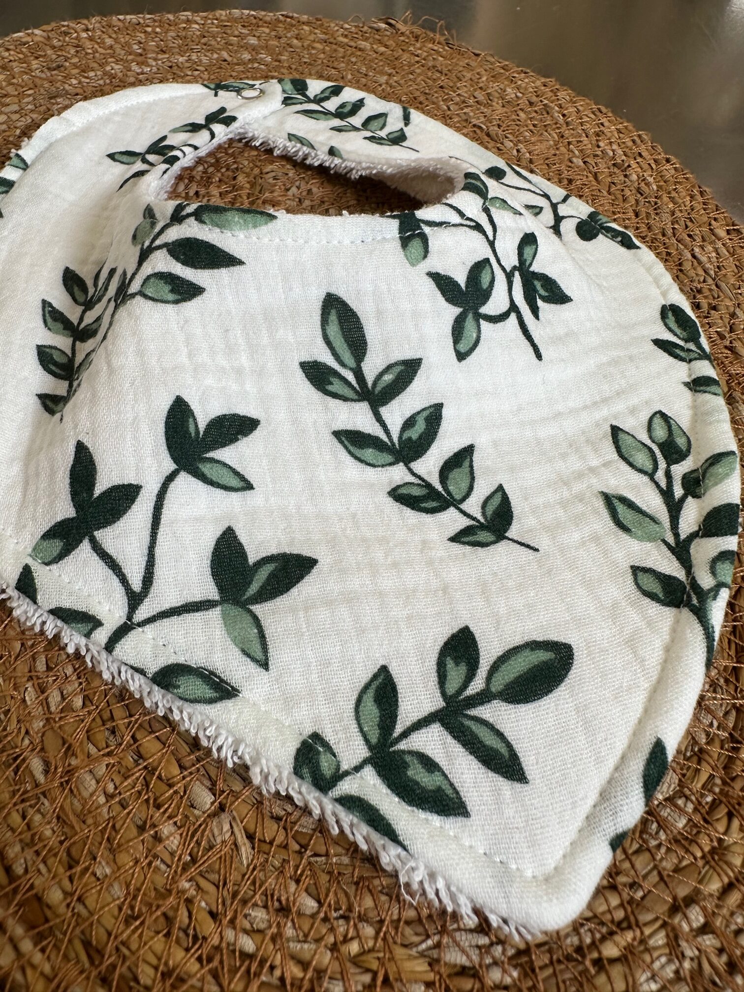 Bavetta bandana Foglie Verdi - immagine 2