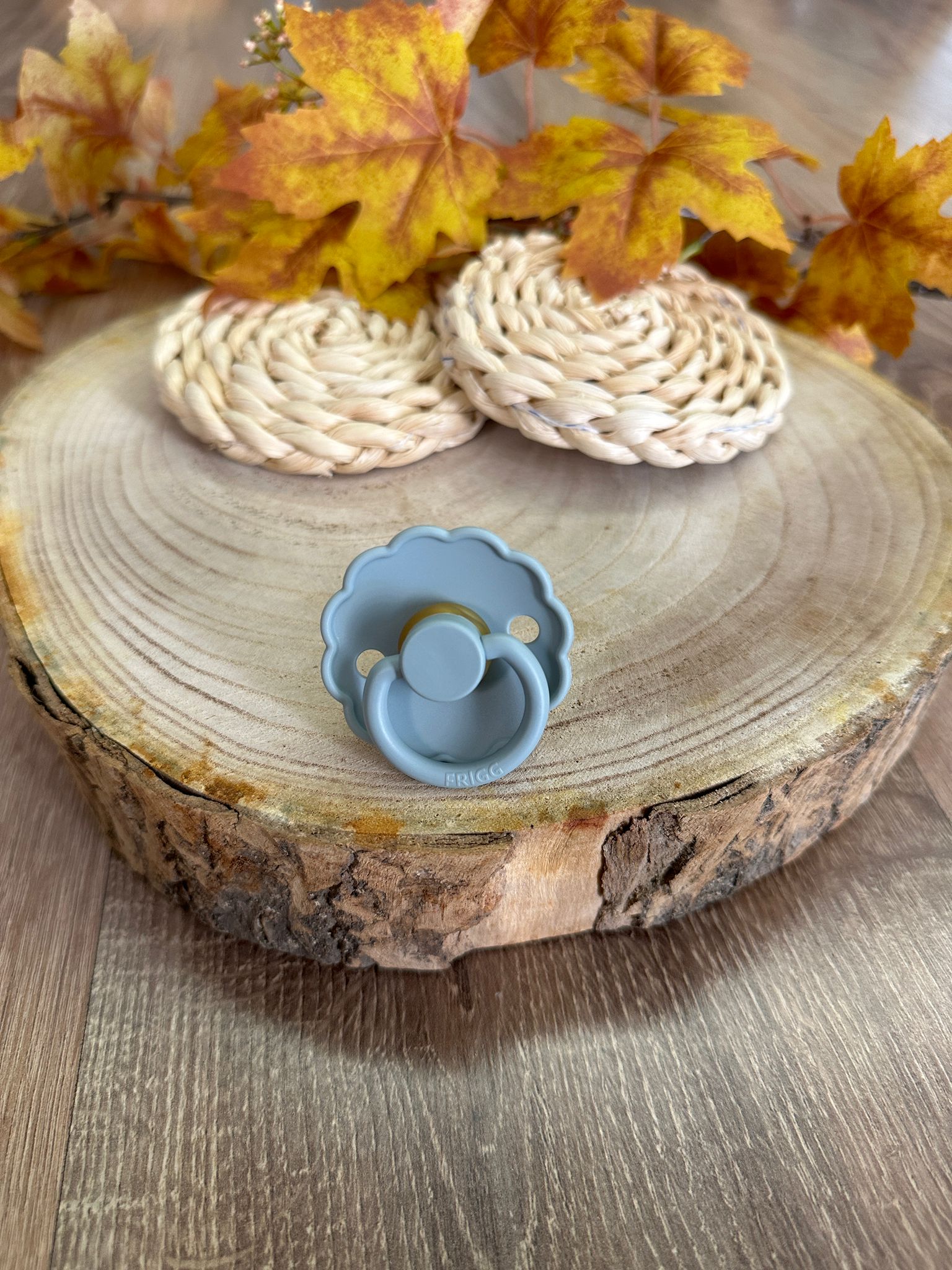 Ciuccio Frigg celeste polvere fiorellino