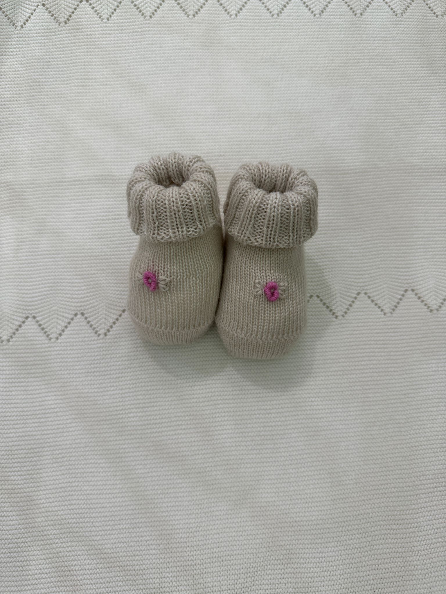 Babbucce beige e orchidea Primodì