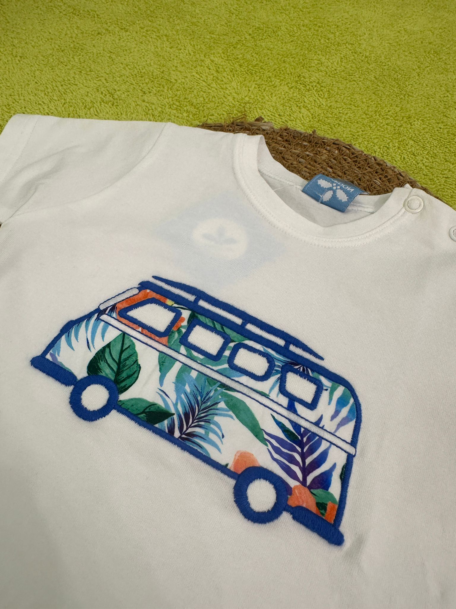 T-shirt Sardon con mini van - immagine 2