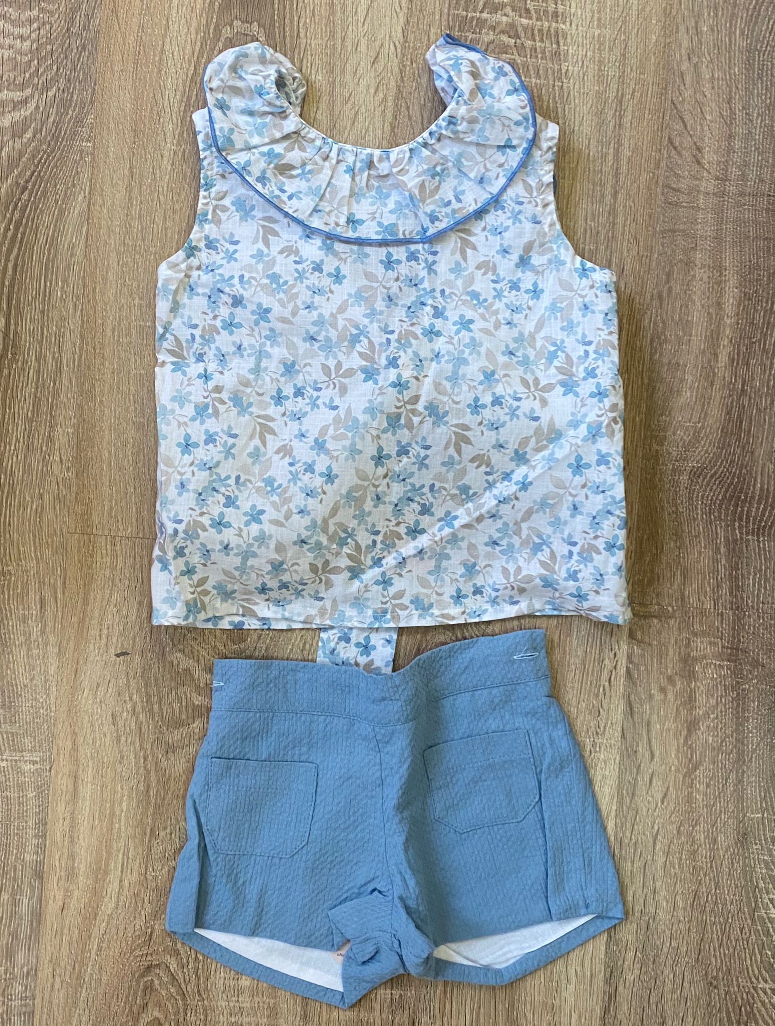 Completo due pezzi canotta fiorata e short Pi & Pa