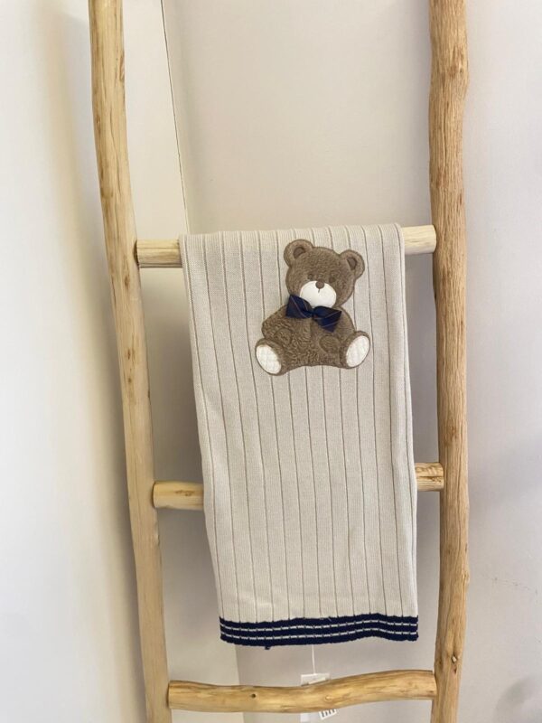 Copertina orsetto beige e blu scuro
