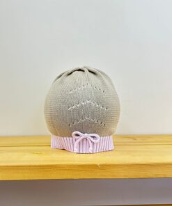 Cappellino tortora e lilla I Delfi