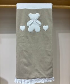 Copertina tortora con orso e cuori bianco