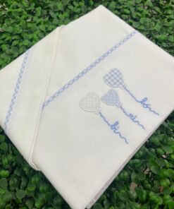Alternative view of Lenzuola con cuori celeste