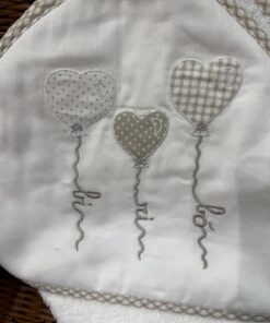 Alternative view of Triangolo con cuori