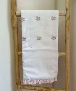 Copertina bianca cavaluccio rosa