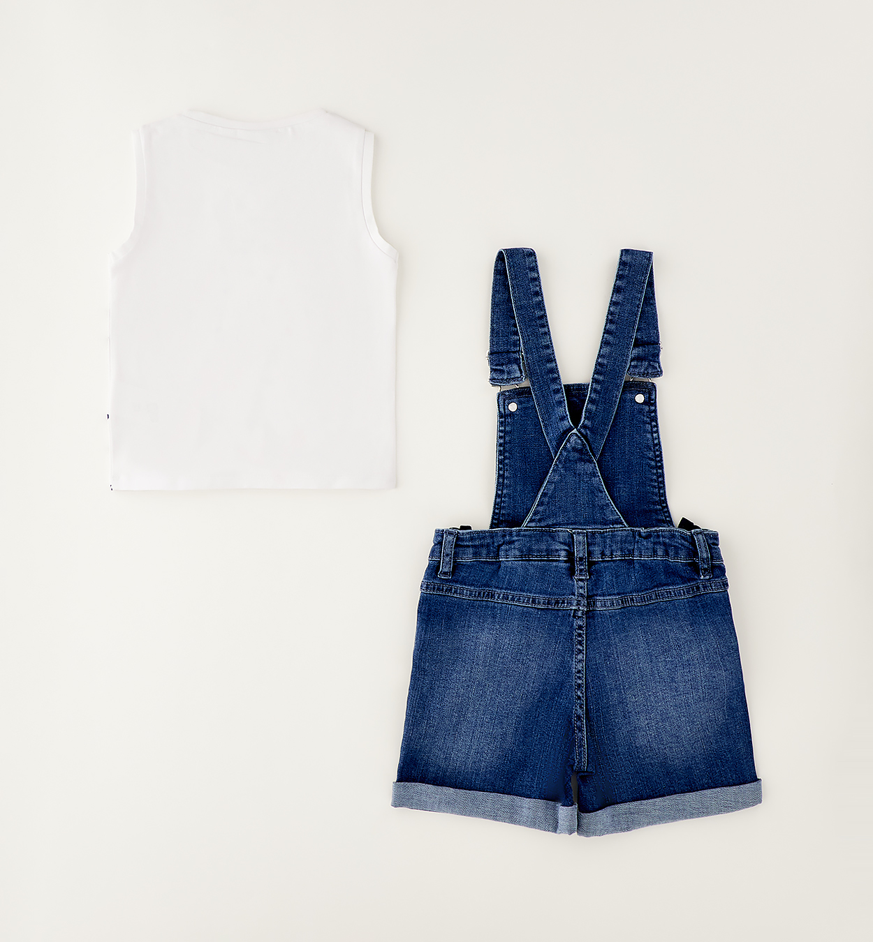 Salopette denim e canotta Sarabanda - immagine 3